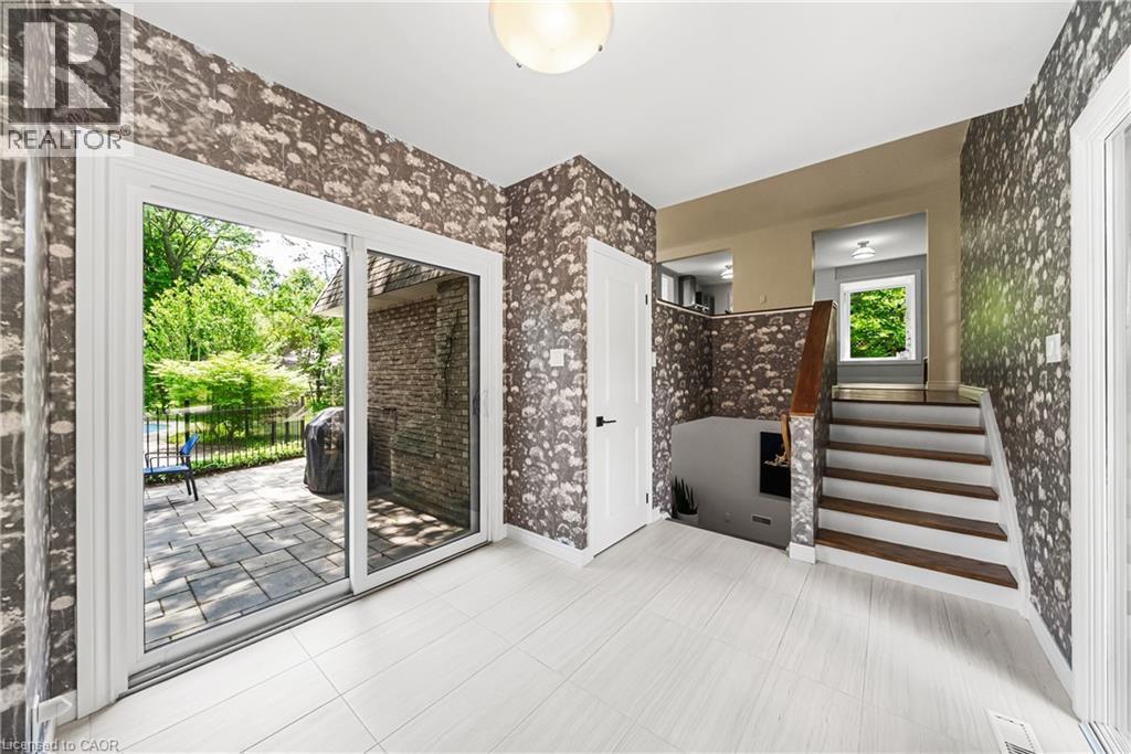 166 Castle Crescent, Oakville, Ontario  L6J 5H3 - Photo 6 - 40836904