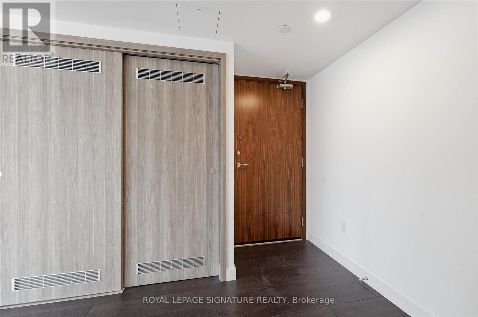 3003 - 1 Concord Cityplace Way, Toronto, Ontario  M5V 0T5 - Photo 4 - C13486494