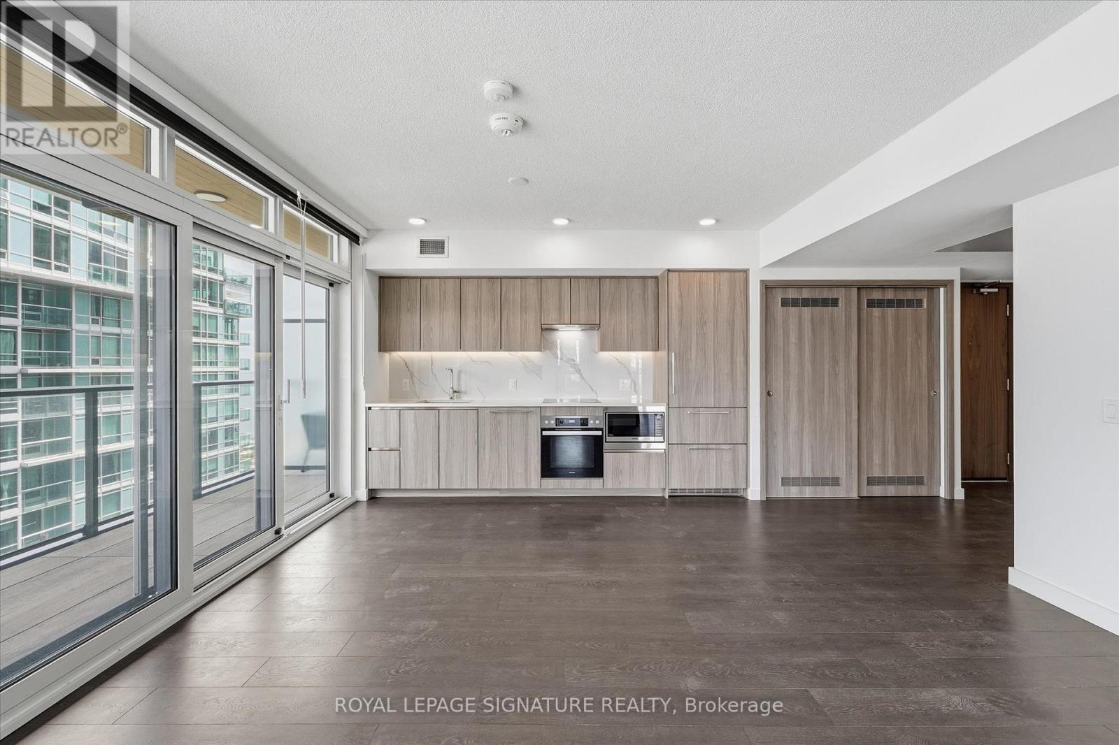 3003 - 1 Concord Cityplace Way, Toronto, Ontario  M5V 0T5 - Photo 9 - C13486494