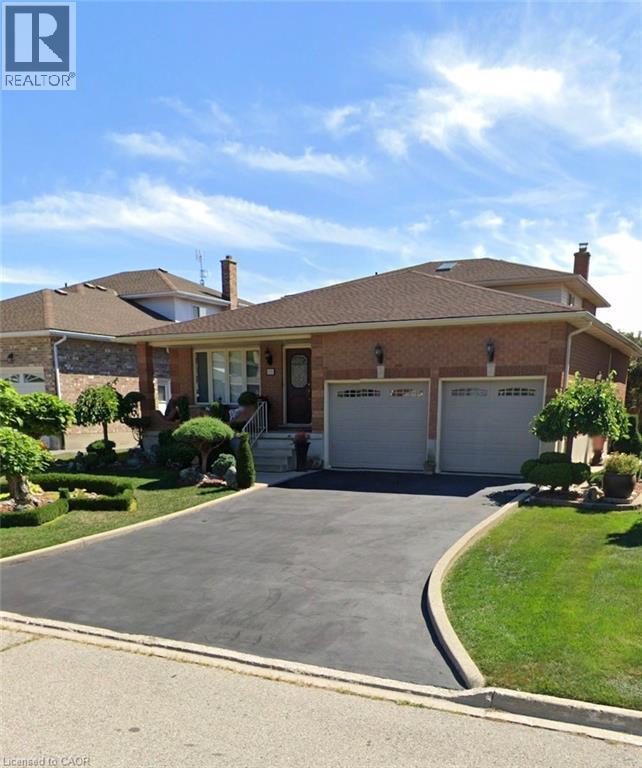 55 AZORES Crescent, Cambridge, Ontario