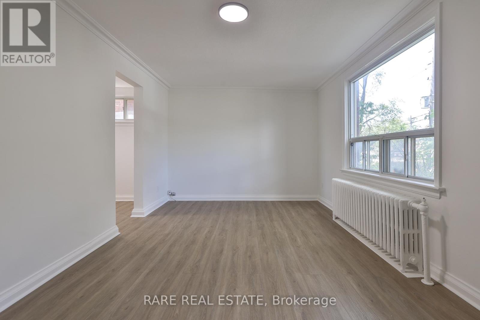 B - 2367 1/2 Queen Street, Toronto, Ontario  M4E 1H2 - Photo 4 - E13486442