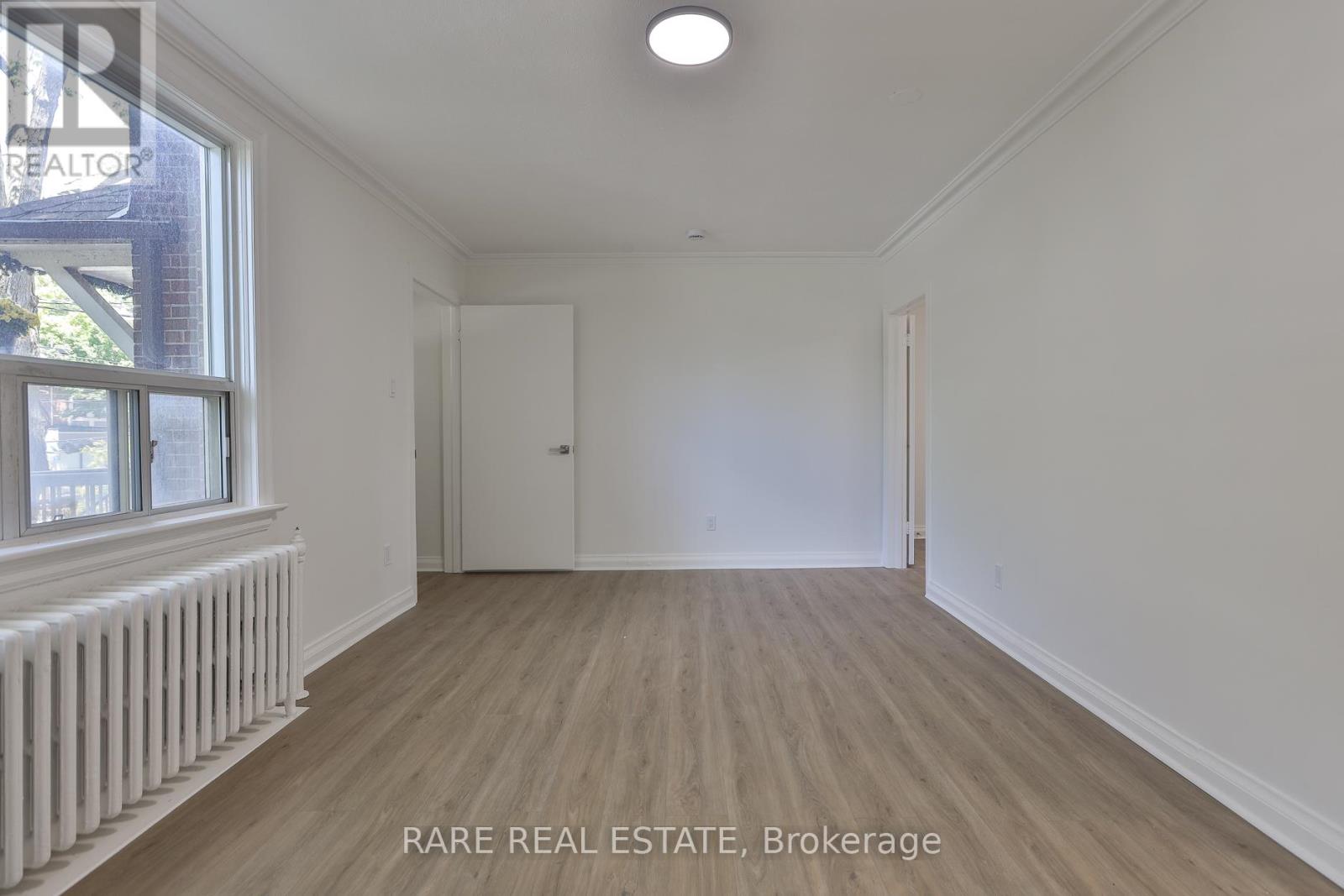 B - 2367 1/2 Queen Street, Toronto, Ontario  M4E 1H2 - Photo 7 - E13486442