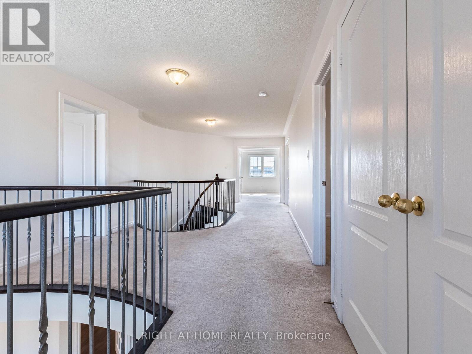 5441 Valhalla Crescent, Mississauga, Ontario  L5M 0K5 - Photo 23 - W13486448