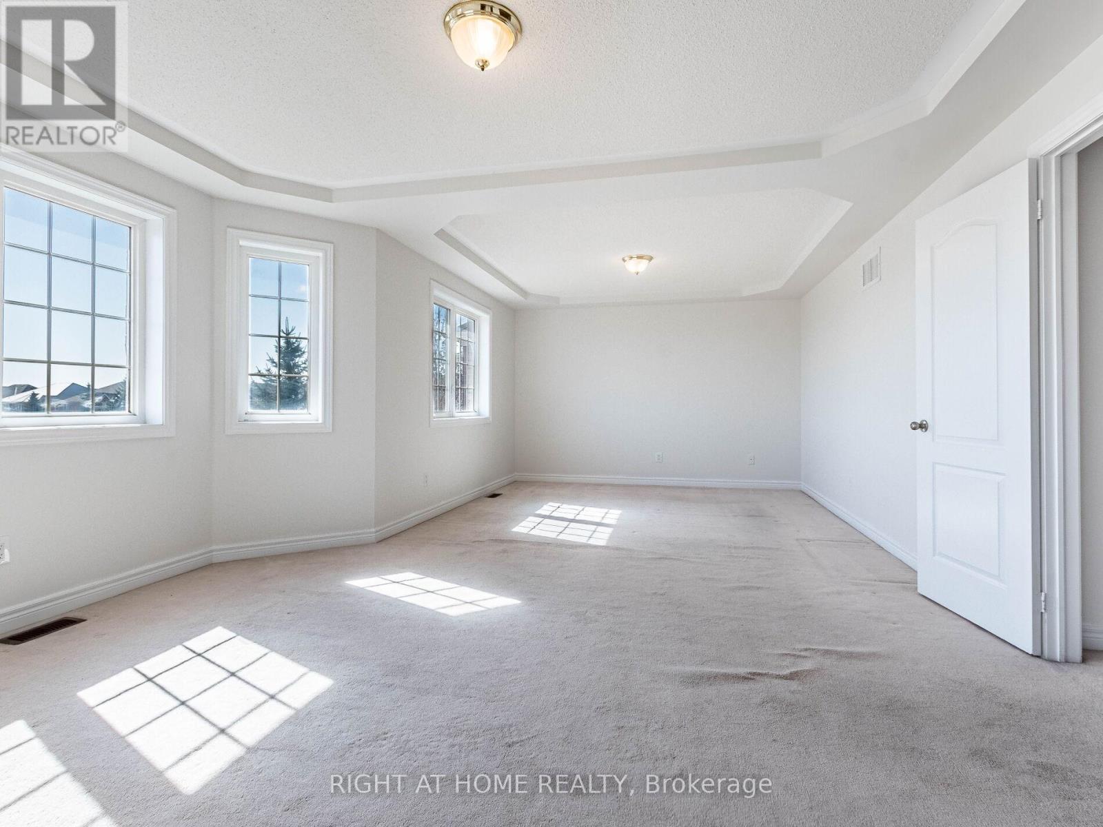 5441 Valhalla Crescent, Mississauga, Ontario  L5M 0K5 - Photo 25 - W13486448