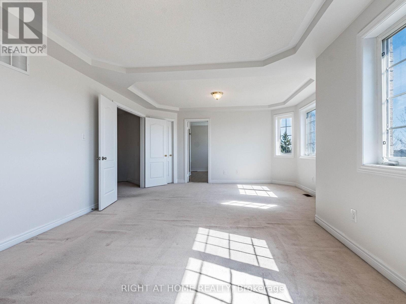 5441 Valhalla Crescent, Mississauga, Ontario  L5M 0K5 - Photo 26 - W13486448