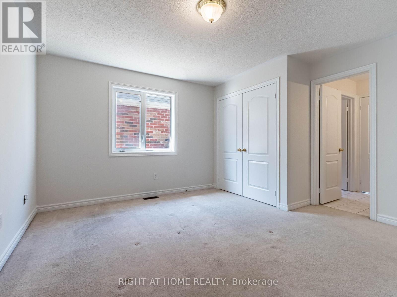 5441 Valhalla Crescent, Mississauga, Ontario  L5M 0K5 - Photo 32 - W13486448