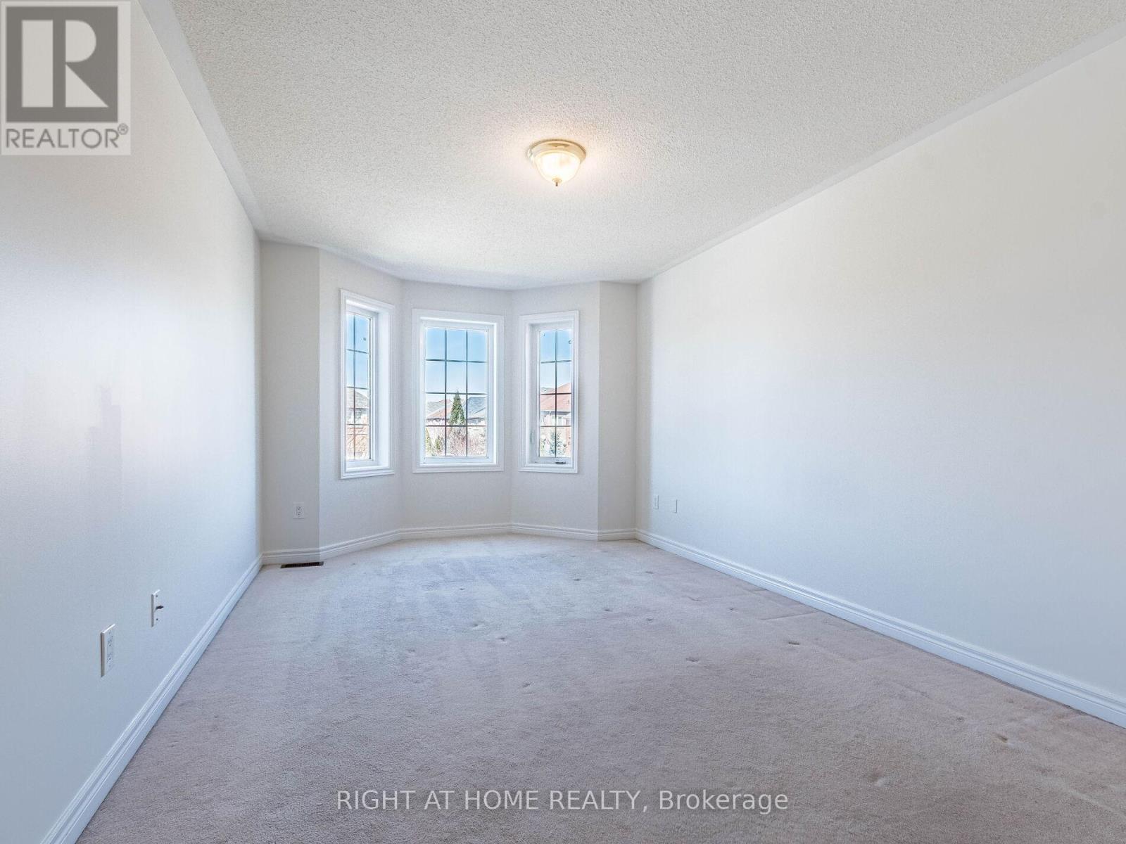 5441 Valhalla Crescent, Mississauga, Ontario  L5M 0K5 - Photo 36 - W13486448