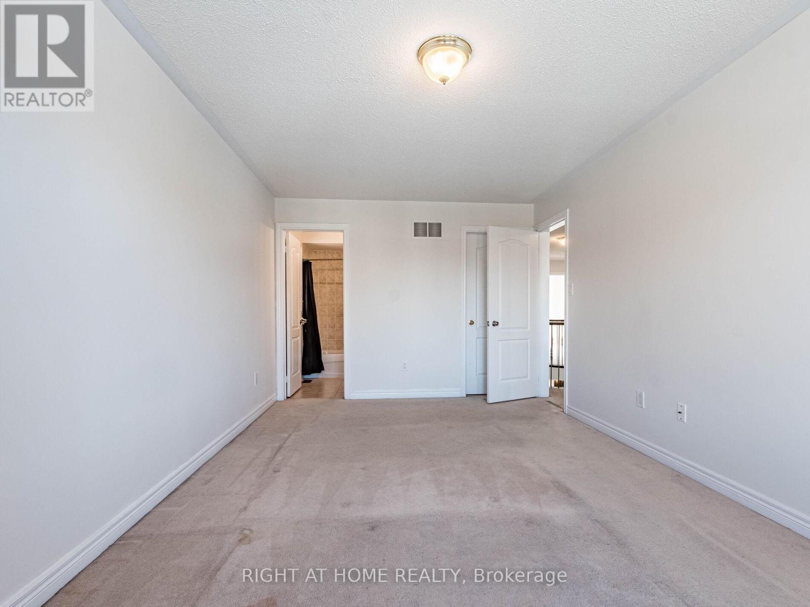 5441 Valhalla Crescent, Mississauga, Ontario  L5M 0K5 - Photo 37 - W13486448