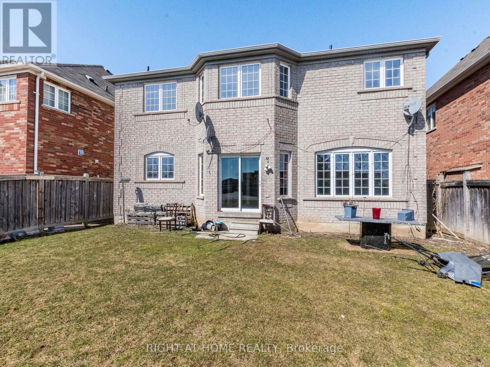 5441 Valhalla Crescent, Mississauga, Ontario  L5M 0K5 - Photo 40 - W13486448