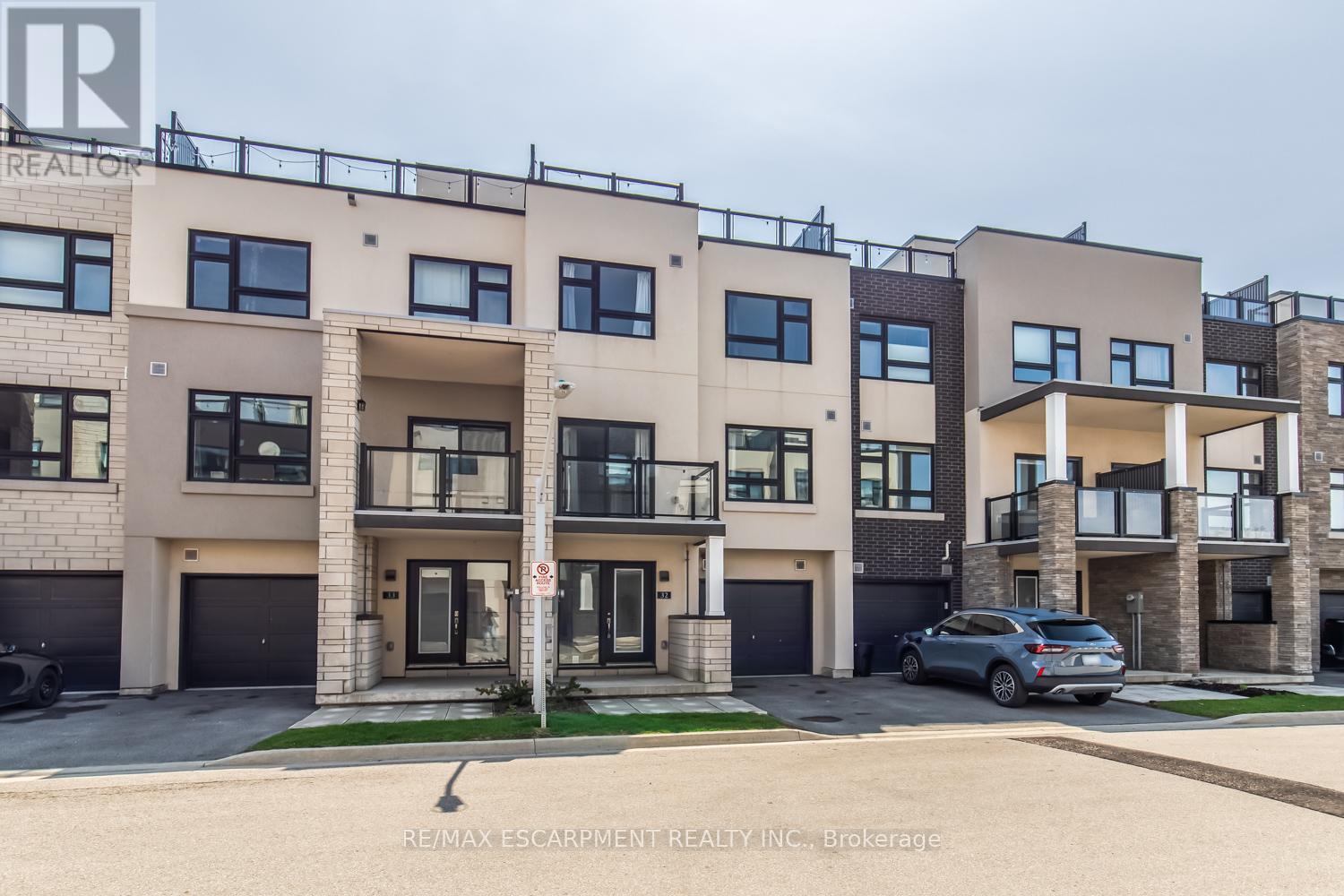 32 - 1121 Cooke Boulevard, Burlington, Ontario  L7T 0C3 - Photo 2 - W13486490
