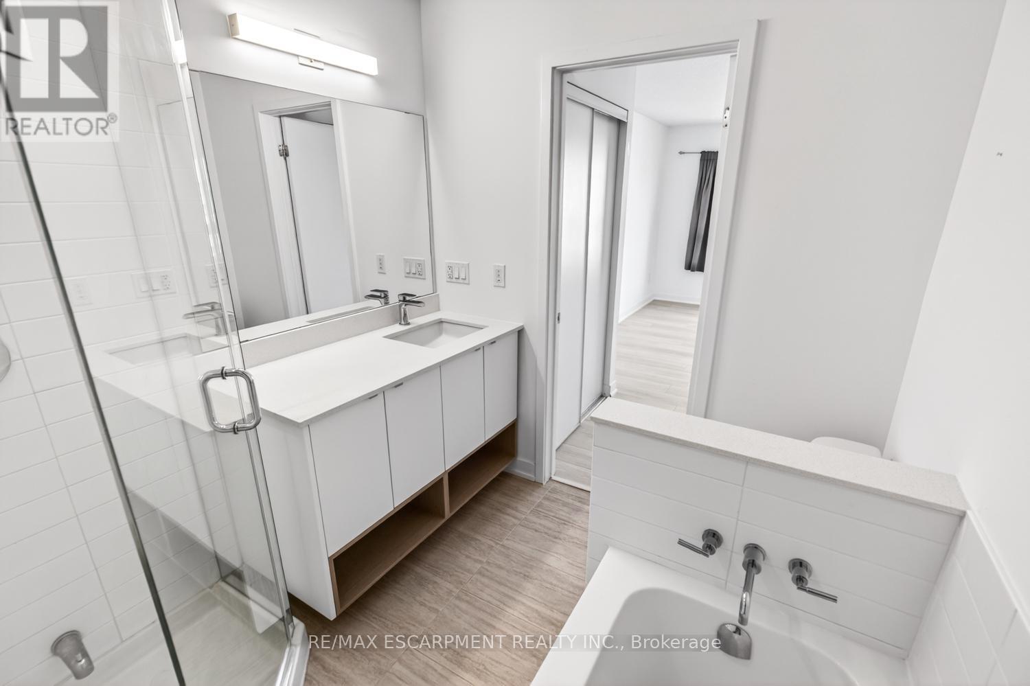 32 - 1121 Cooke Boulevard, Burlington, Ontario  L7T 0C3 - Photo 38 - W13486490