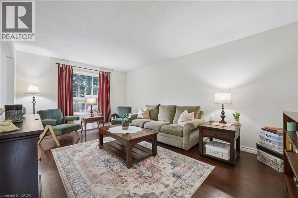 282 Newbury Drive, Kitchener, Ontario  N2N 3A3 - Photo 5 - 40841979
