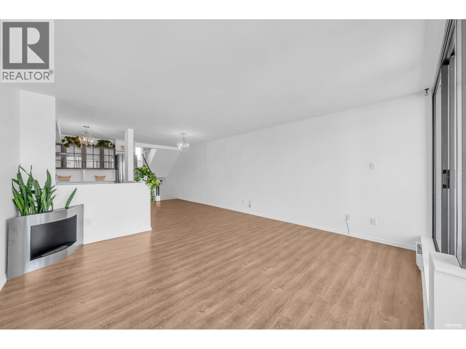 524-666 Leg In Boot Square, Vancouver, British Columbia  V5Z 4B3 - Photo 6 - R3139753