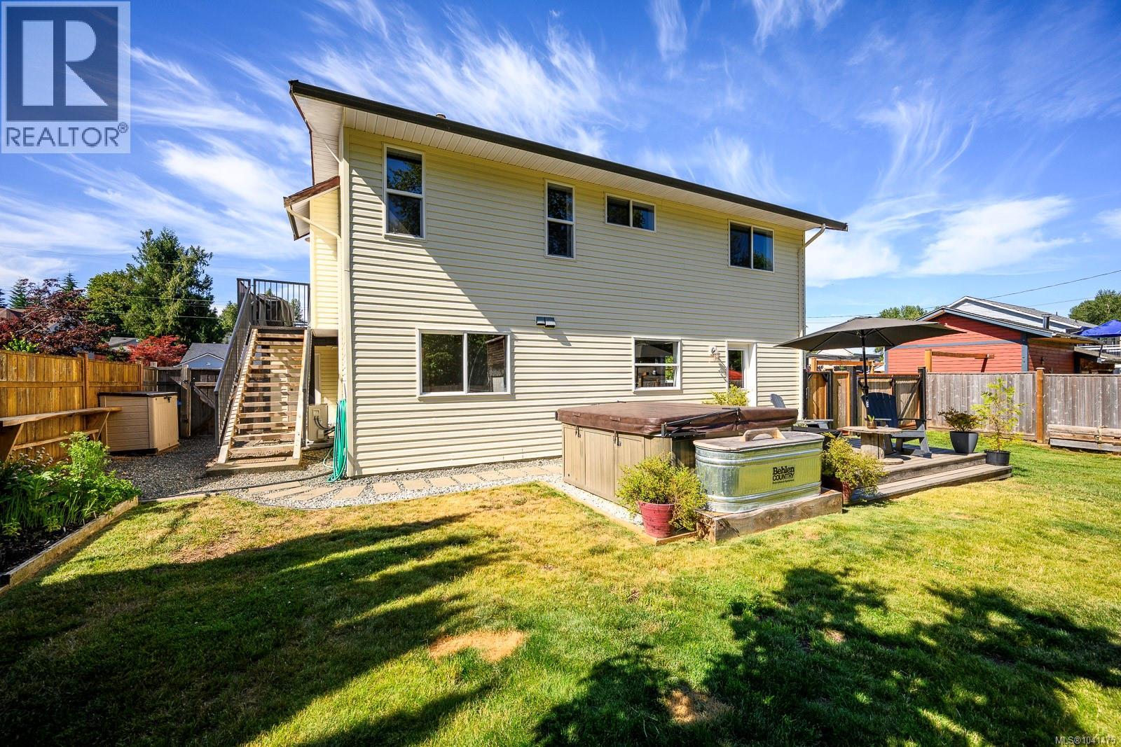 2613 Derwent Ave, Cumberland, British Columbia  V0R 1S0 - Photo 22 - 1041475
