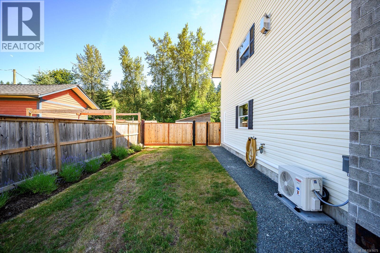 2613 Derwent Ave, Cumberland, British Columbia  V0R 1S0 - Photo 26 - 1041475