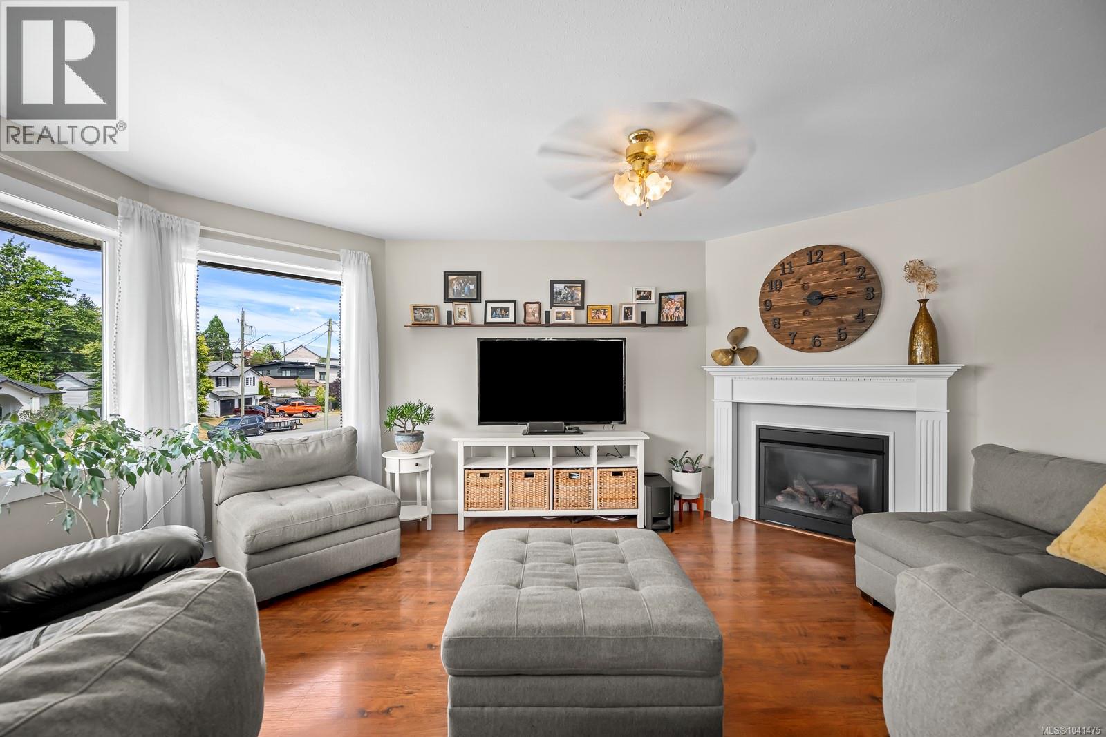 2613 Derwent Ave, Cumberland, British Columbia  V0R 1S0 - Photo 31 - 1041475