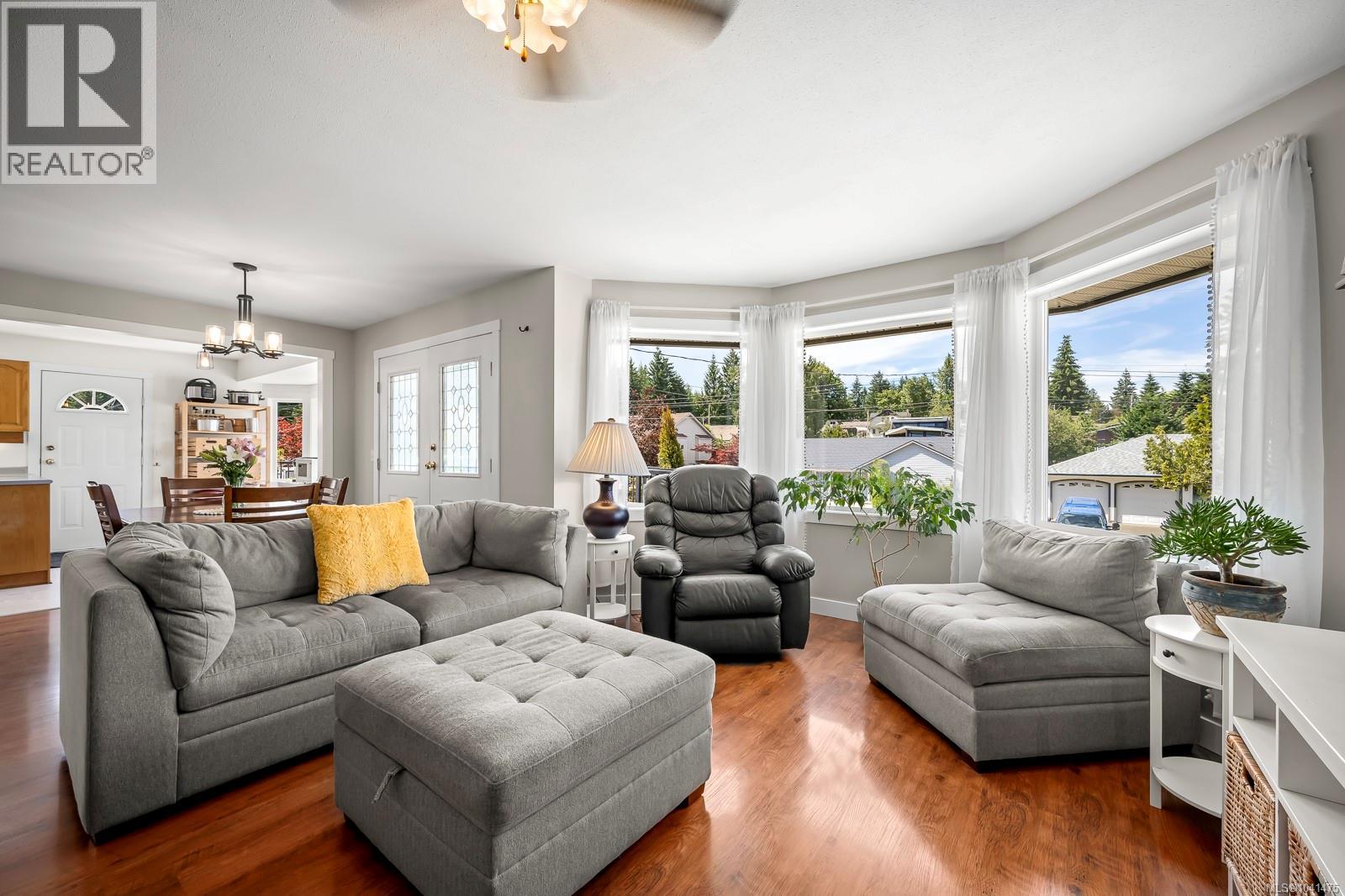 2613 Derwent Ave, Cumberland, British Columbia  V0R 1S0 - Photo 34 - 1041475