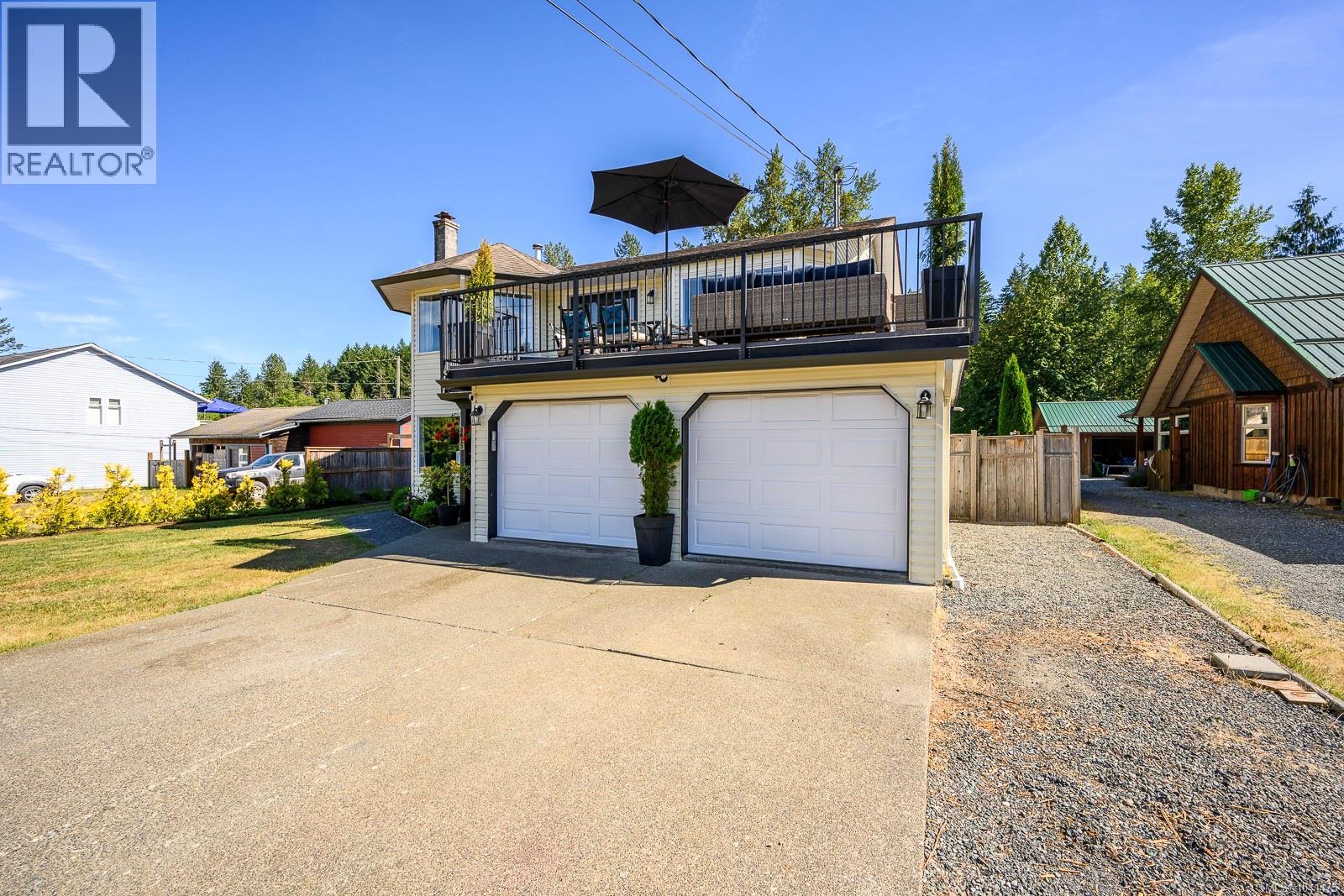 2613 Derwent Ave, Cumberland, British Columbia  V0R 1S0 - Photo 4 - 1041475