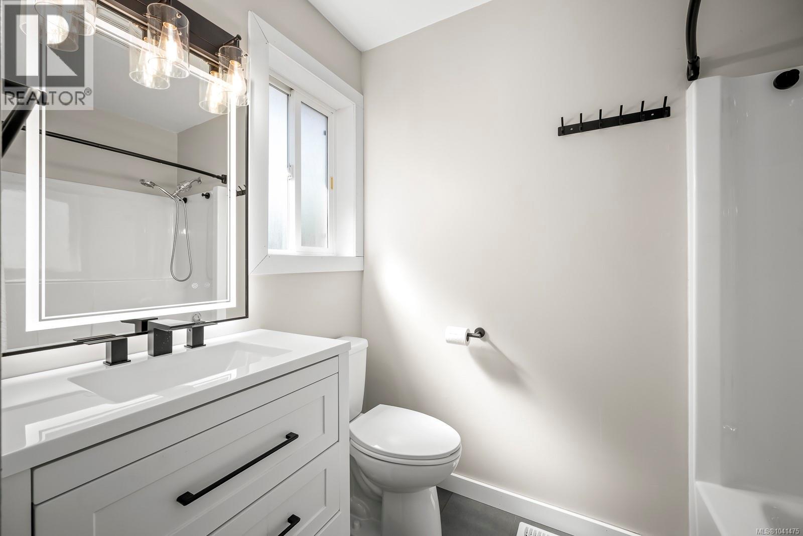 2613 Derwent Ave, Cumberland, British Columbia  V0R 1S0 - Photo 45 - 1041475