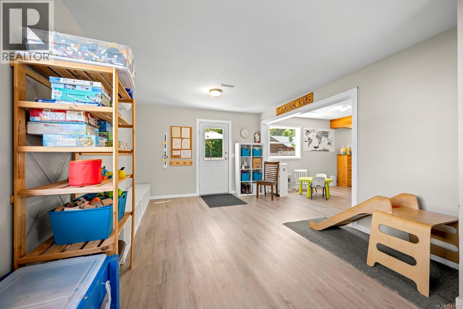 2613 Derwent Ave, Cumberland, British Columbia  V0R 1S0 - Photo 63 - 1041475