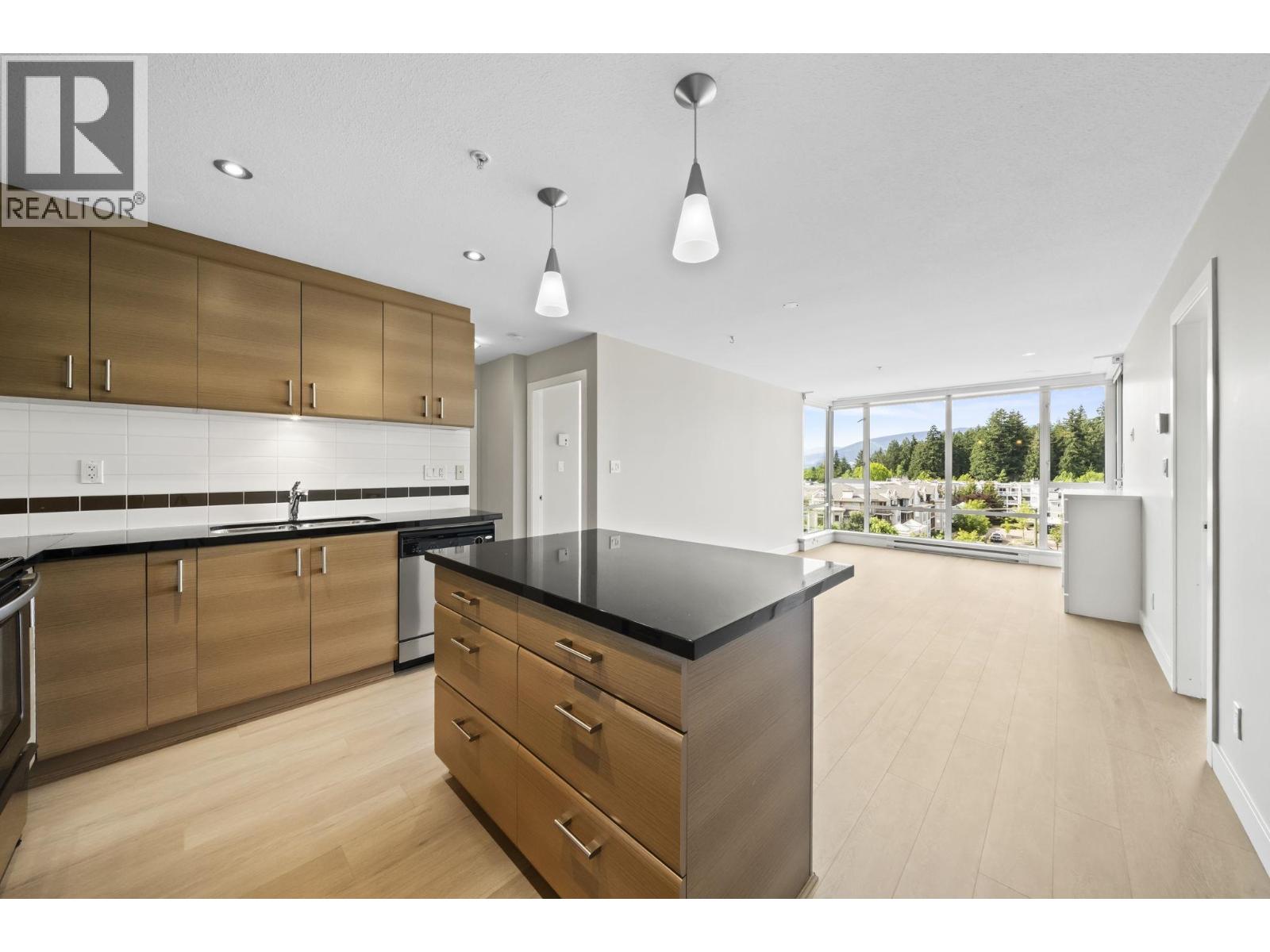604 12079 Harris Road, Pitt Meadows, British Columbia  V3Y 0C7 - Photo 2 - R3139821