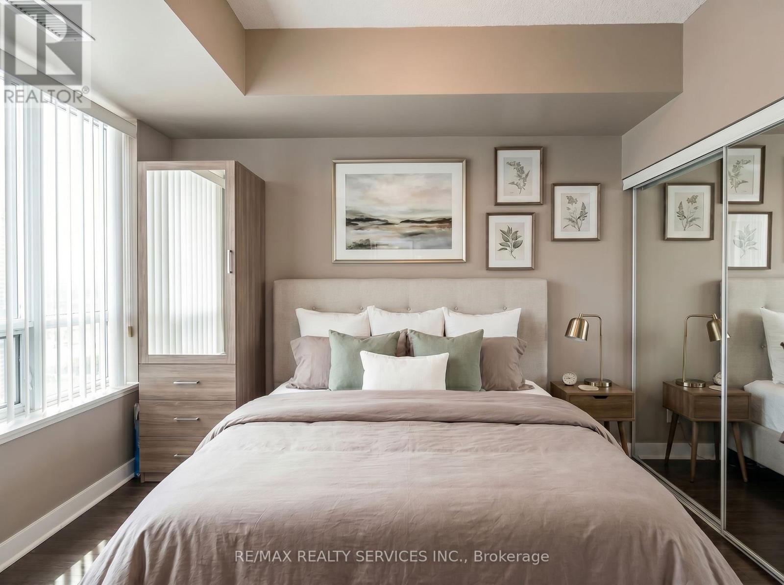 1108 - 80 Absolute Avenue, Mississauga, Ontario  L4Z 0A5 - Photo 2 - W13437700