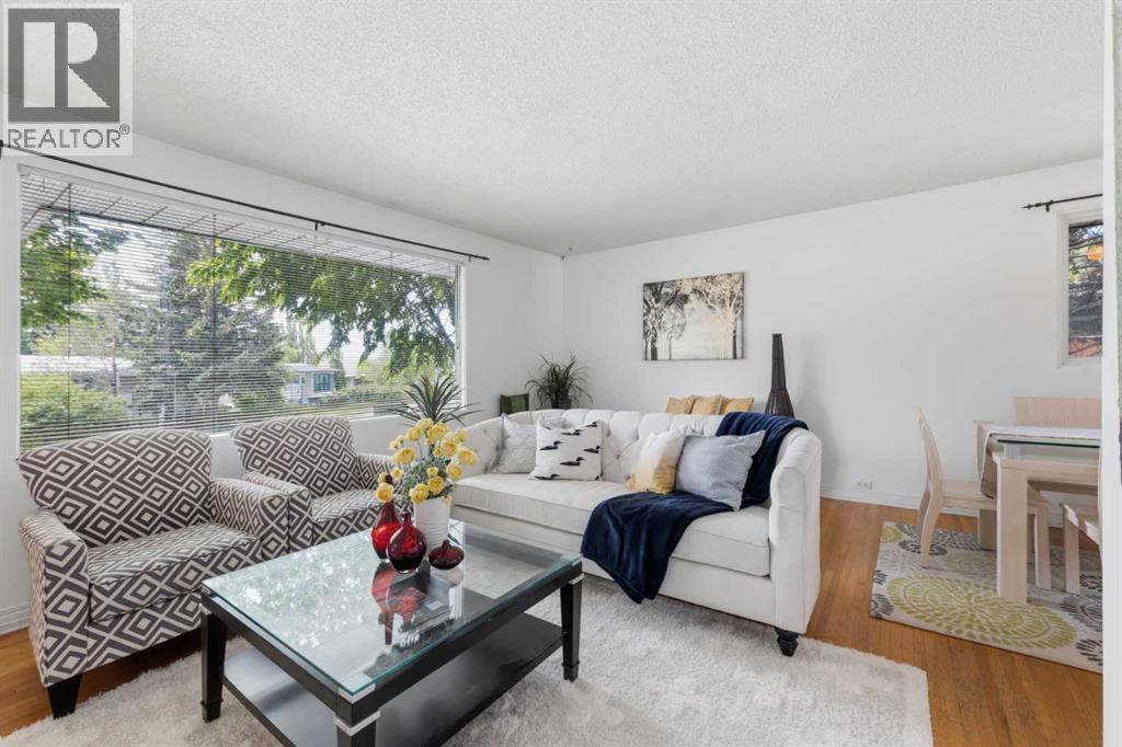 3248 Bearspaw Drive NW, Calgary, Alberta  T2L 1T3 - Photo 4 - A2322391