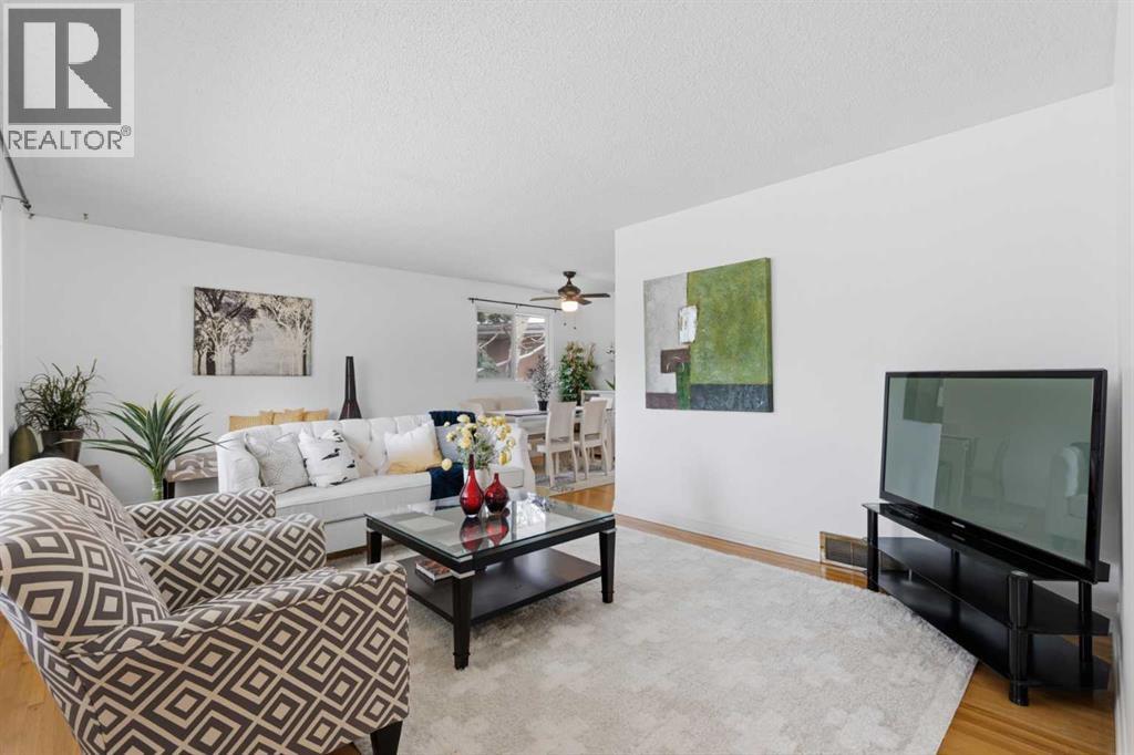 3248 Bearspaw Drive NW, calgary, Alberta