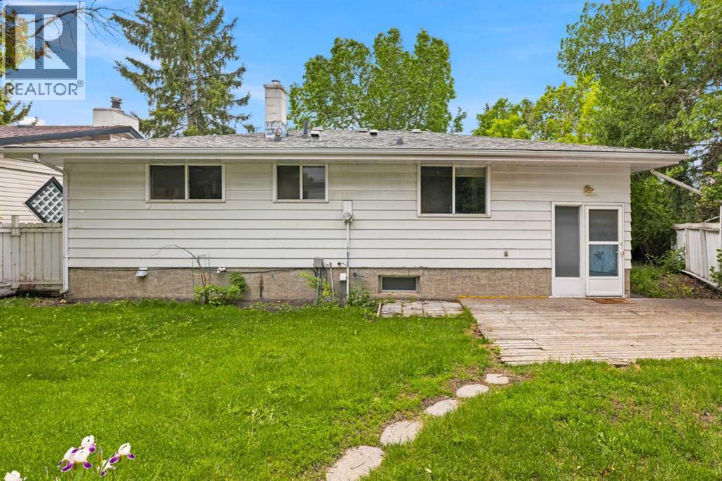 3248 Bearspaw Drive NW, Calgary, Alberta  T2L 1T3 - Photo 44 - A2322391