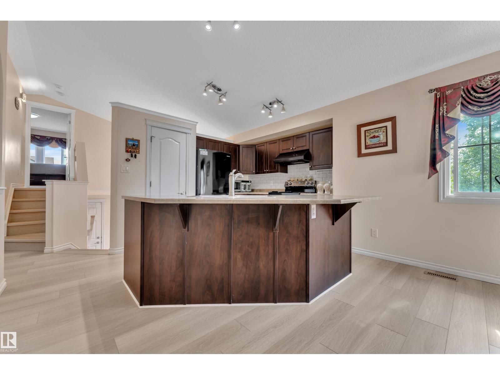6140 18 Av SW, Edmonton, Alberta  T6X 0W2 - Photo 8 - E4495475