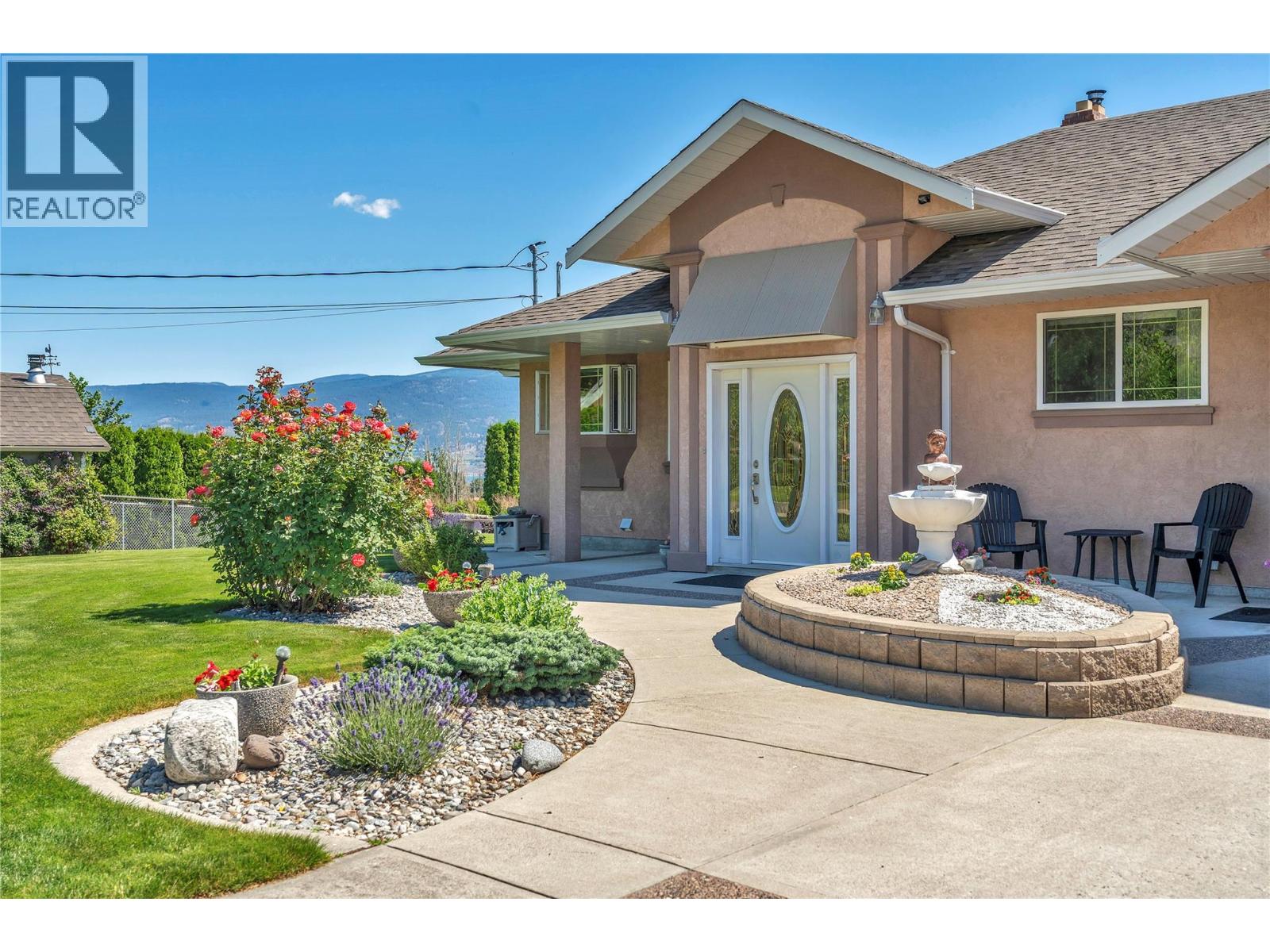 205 West Bench Drive, Penticton, British Columbia  V2A 8X8 - Photo 4 - 10392626