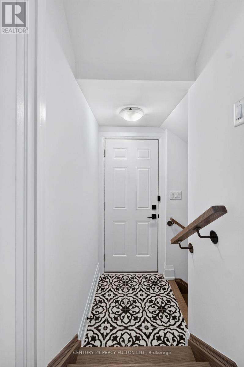 1477 Mockingbird Square, Pickering, Ontario  L1X 0N8 - Photo 34 - E13485722
