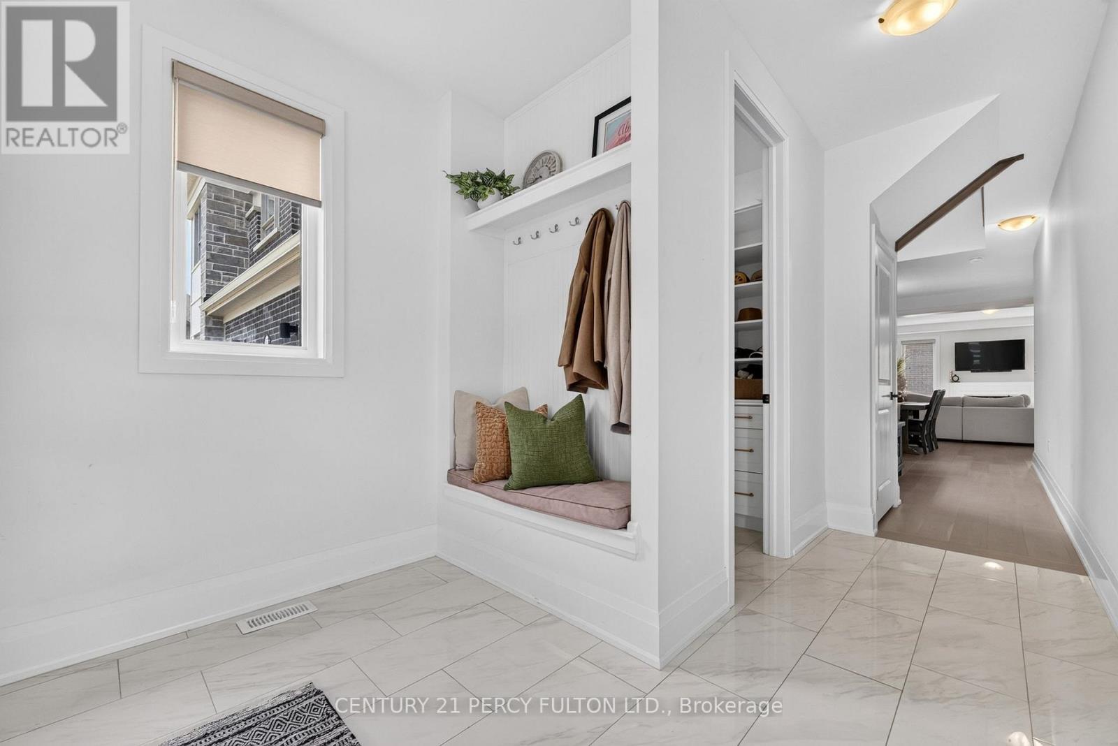 1477 Mockingbird Square, Pickering, Ontario  L1X 0N8 - Photo 6 - E13485722