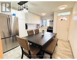315 - 95 LEEWARD GLENWAY, Toronto, Ontario