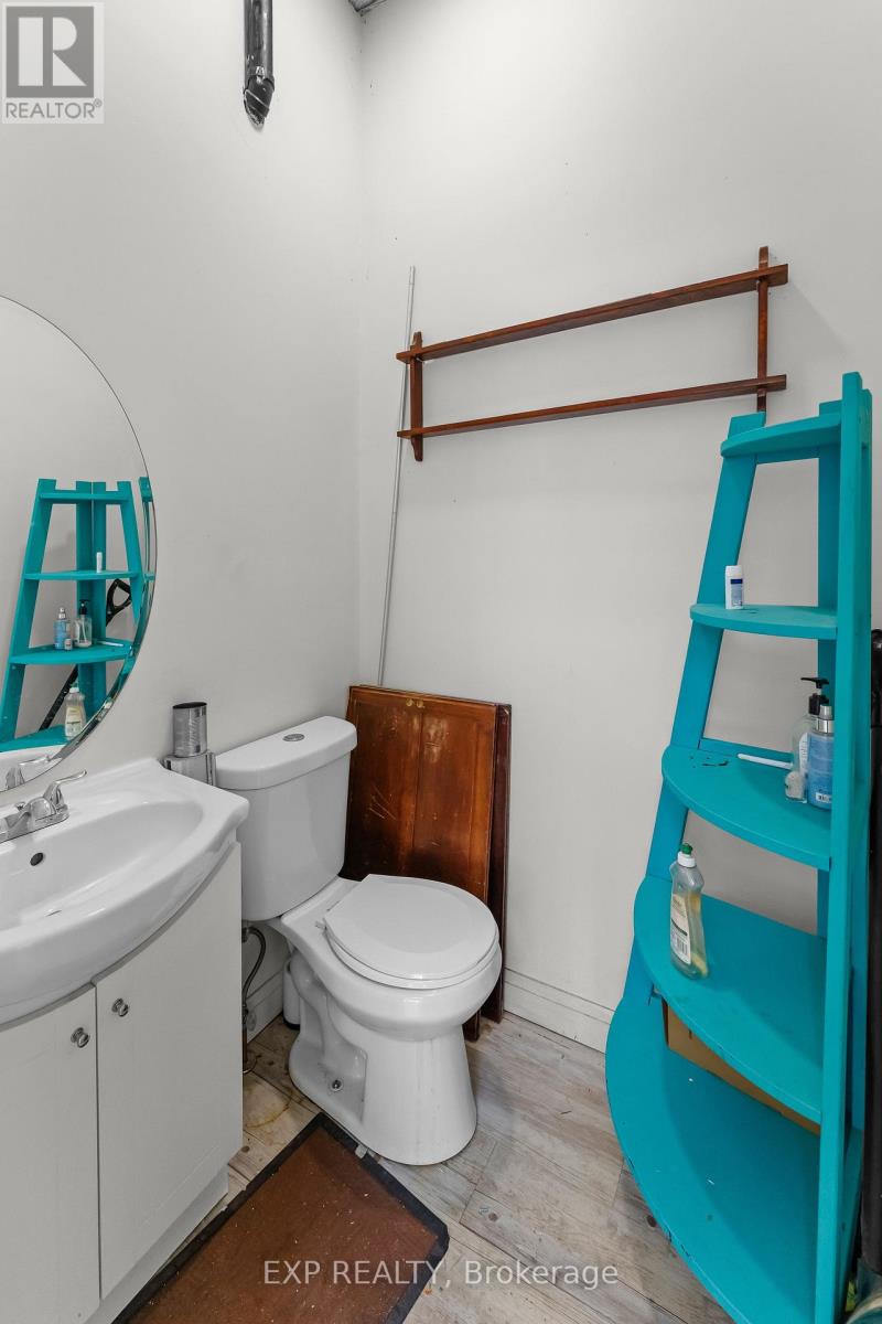 5860 Ferry Street, Niagara Falls, Ontario  L2G 1S9 - Photo 6 - X13141446