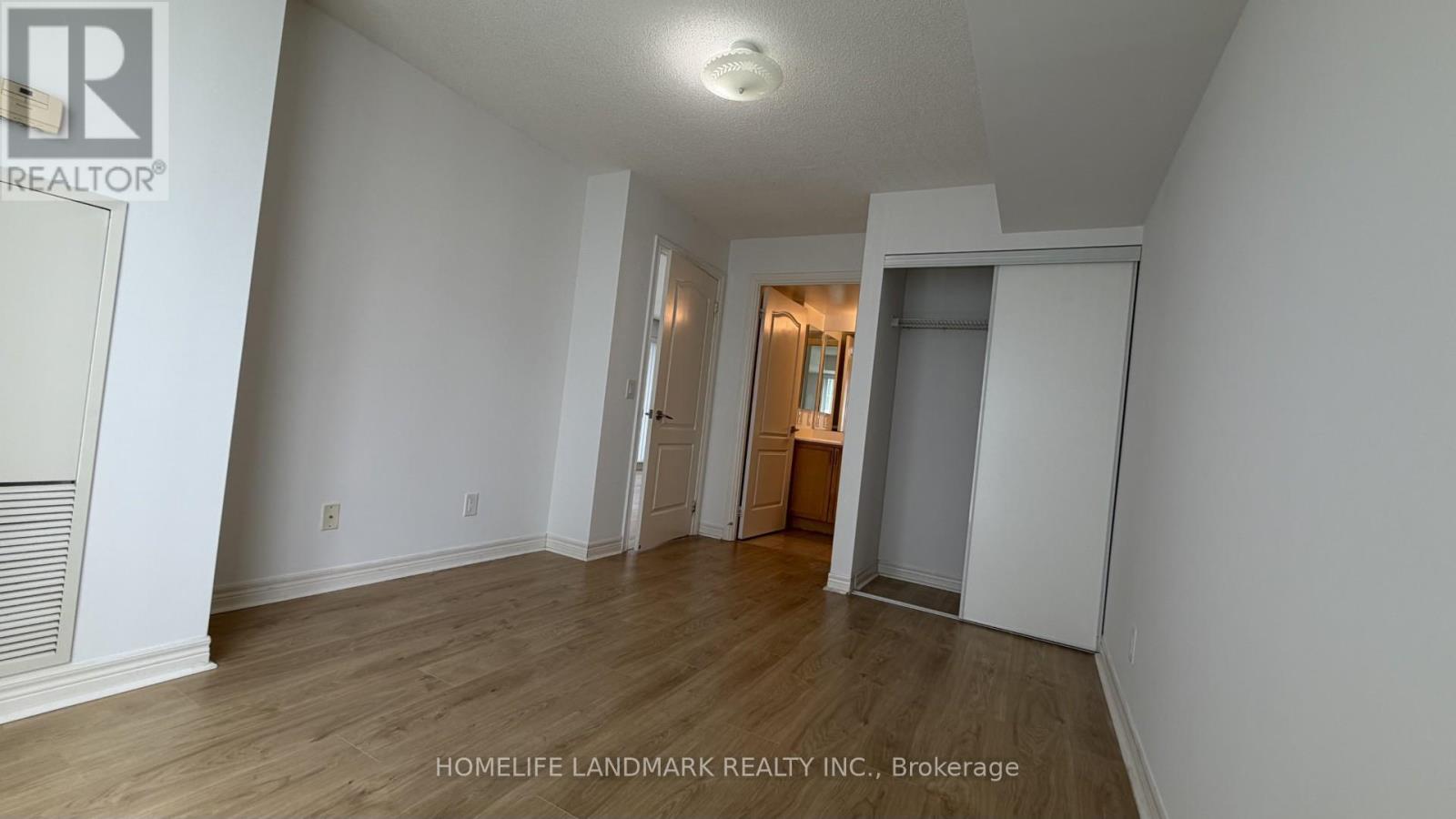 2107 - 70 Town Centre Circuit, Toronto, Ontario  M1P 0B2 - Photo 12 - E12857976