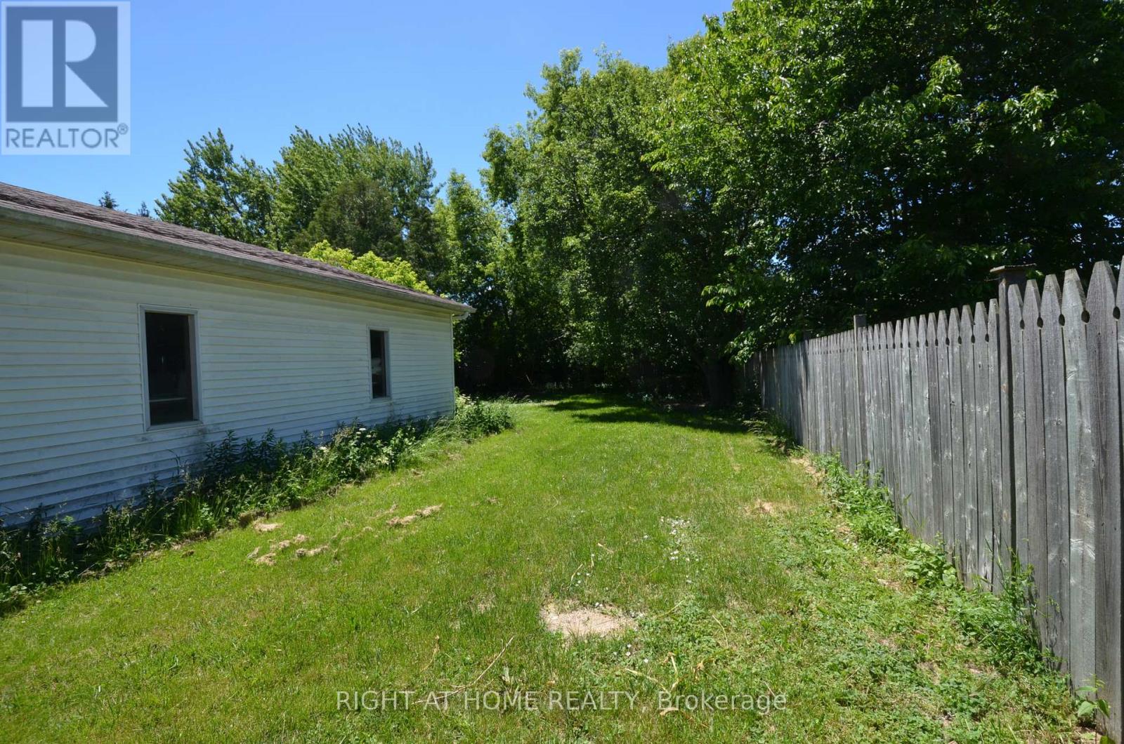 526 Poplar Avenue, Ajax, Ontario  L1S 1G1 - Photo 14 - E13482230