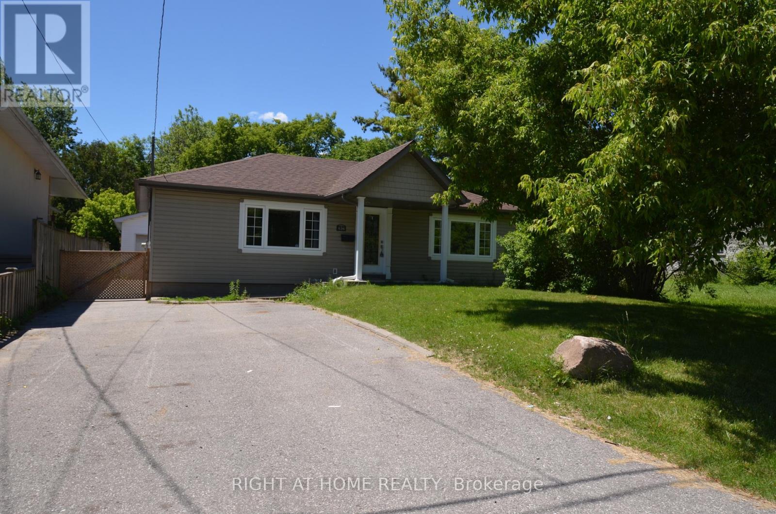 526 Poplar Avenue, Ajax, Ontario  L1S 1G1 - Photo 13 - E13482230