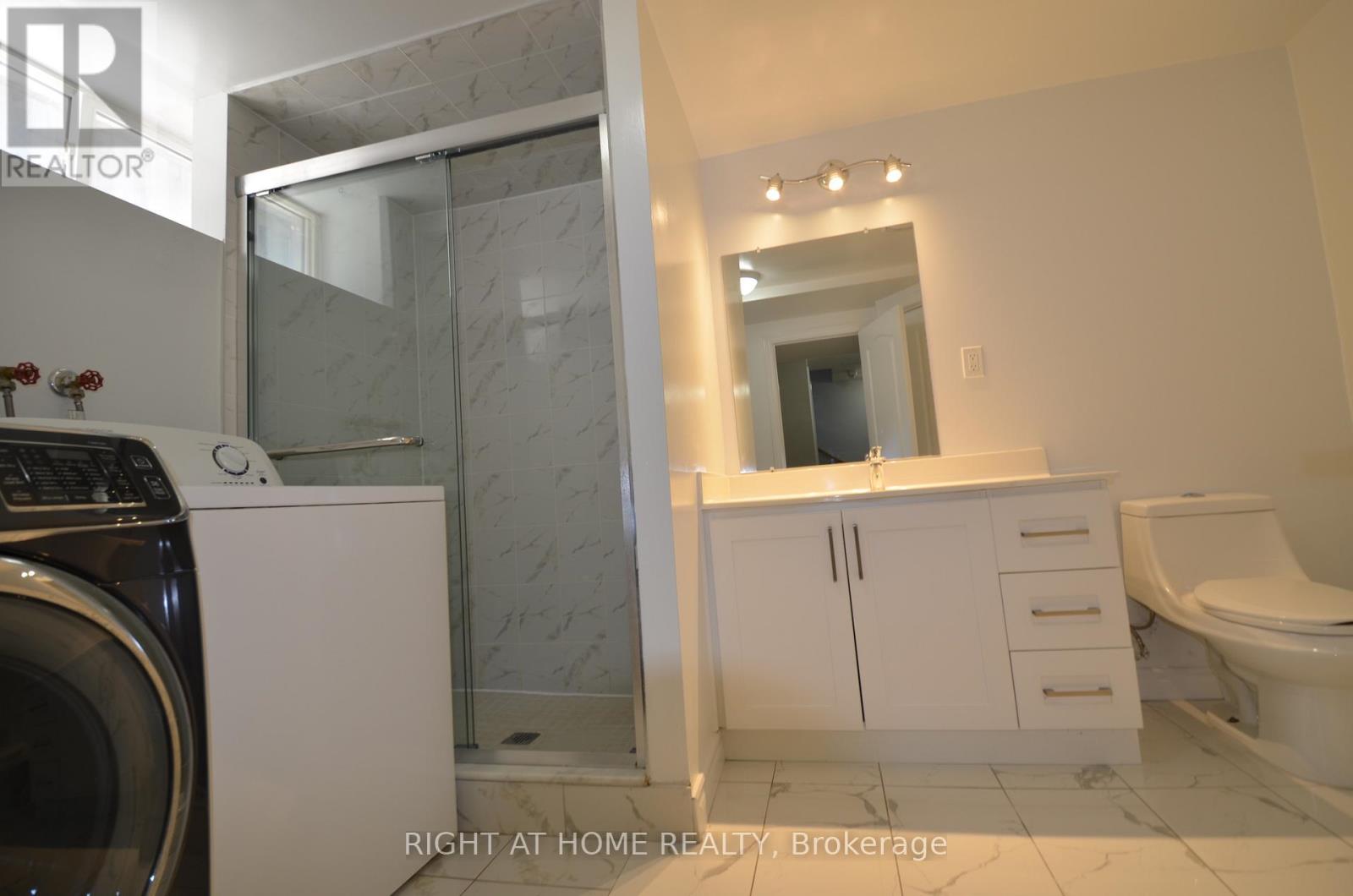 526 Poplar Avenue, Ajax, Ontario  L1S 1G1 - Photo 7 - E13482230