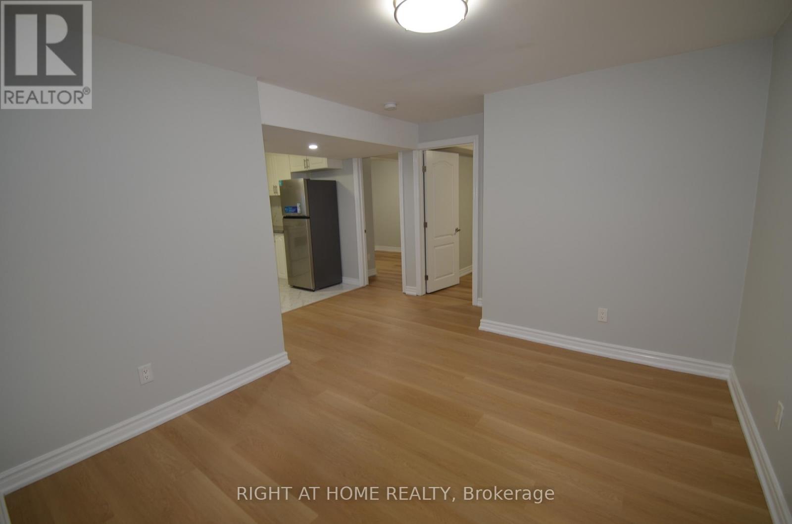 526 Poplar Avenue, Ajax, Ontario  L1S 1G1 - Photo 9 - E13482230