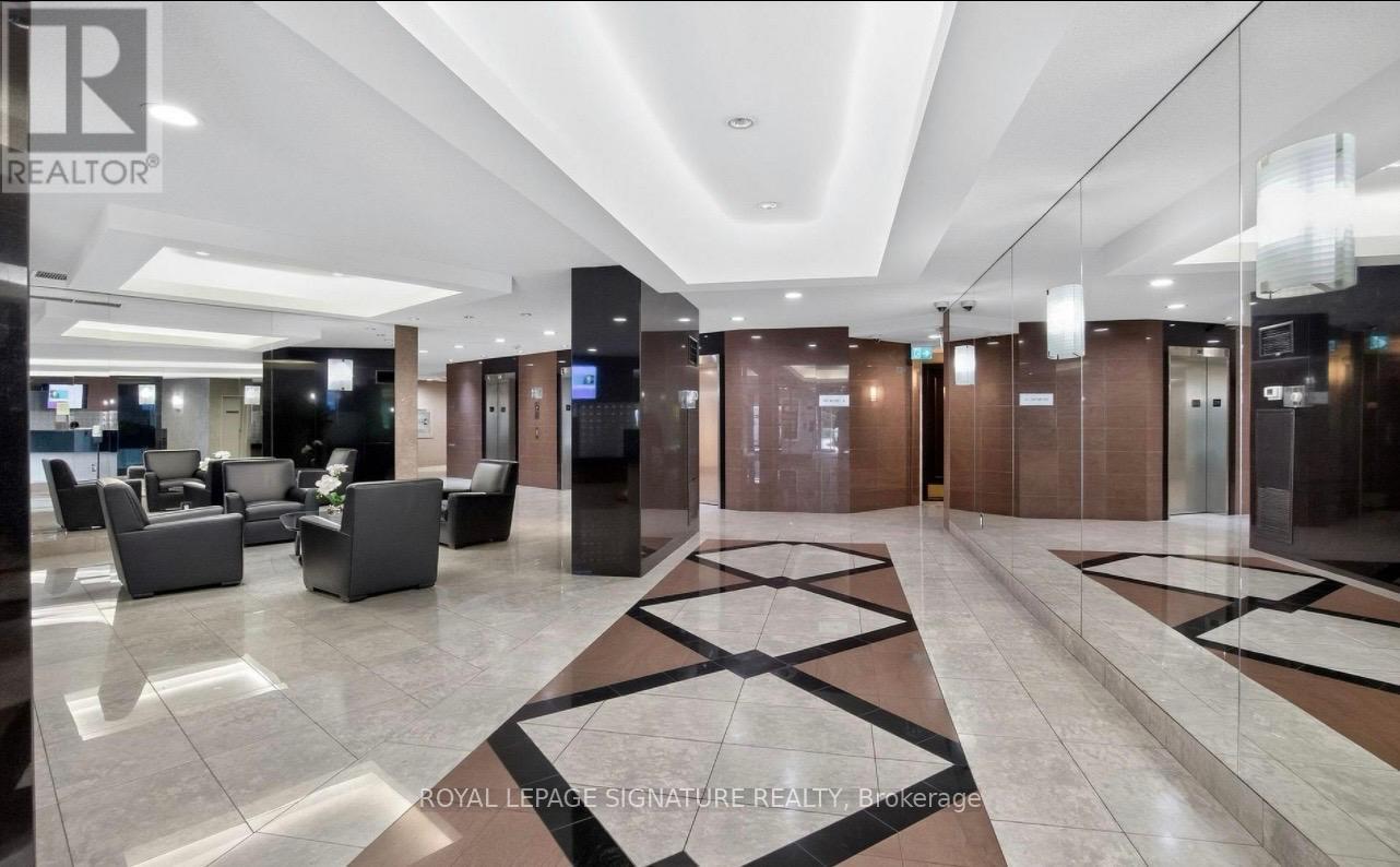 1003 - 7250 Yonge Street, Vaughan (Crestwood-Springfarm-Yorkhill), Ontario  L4J 7X1 - Photo 2 - N13486608