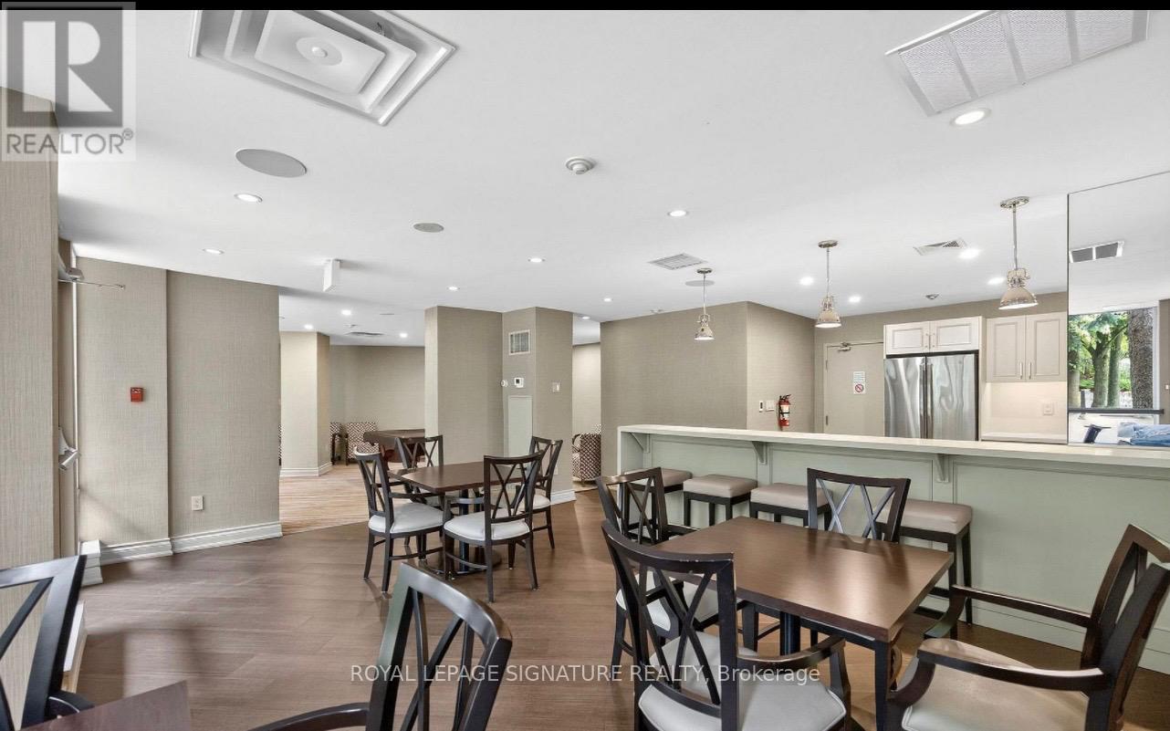 1003 - 7250 Yonge Street, Vaughan (Crestwood-Springfarm-Yorkhill), Ontario  L4J 7X1 - Photo 8 - N13486608