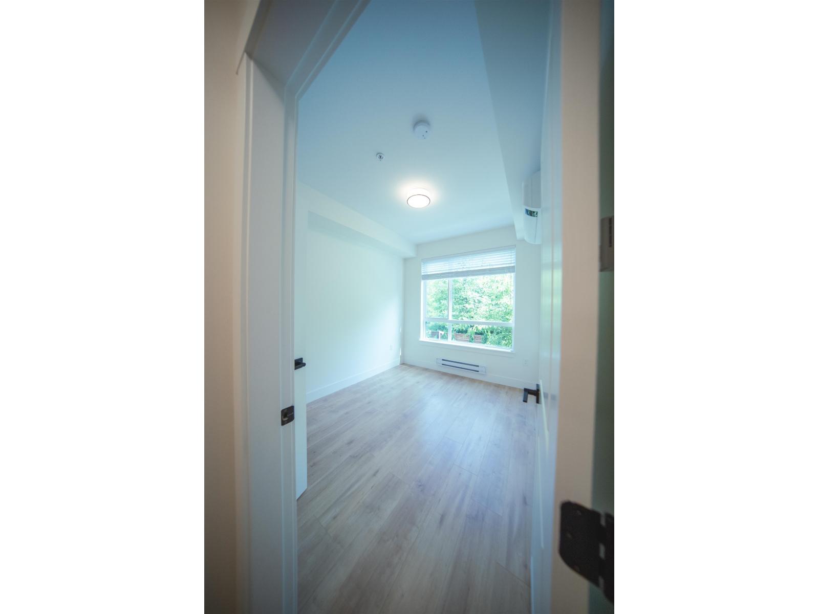 208 7506 199a Street, Langley, British Columbia  V2Y 3K9 - Photo 3 - R3138626