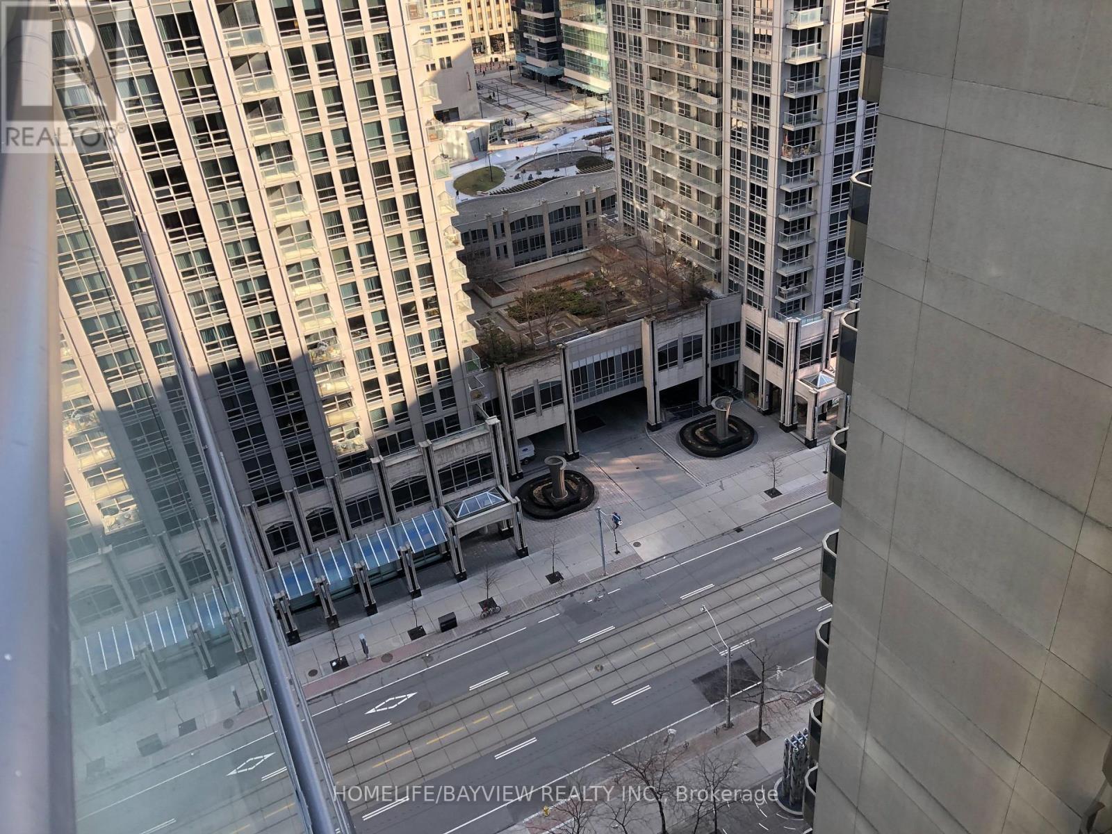 1709 - 770 Bay Street, Toronto, Ontario  M5G 0A6 - Photo 7 - C13486654