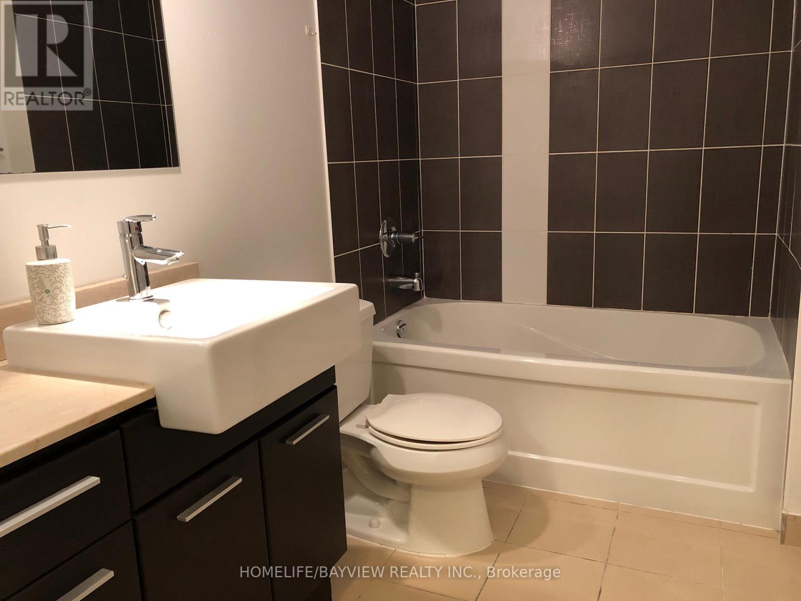 1709 - 770 Bay Street, Toronto, Ontario  M5G 0A6 - Photo 9 - C13486654