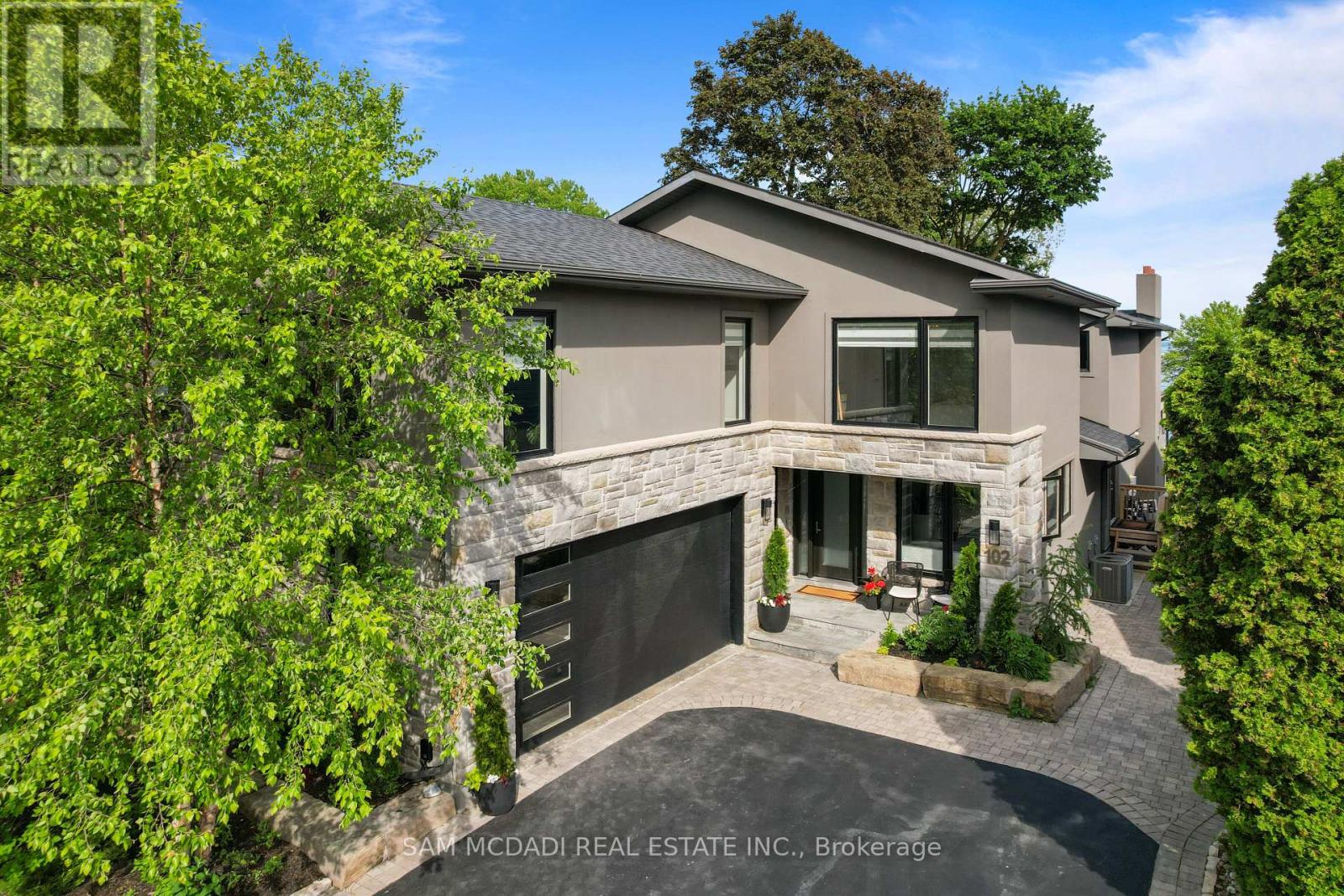 102 Cumberland Drive, Mississauga, Ontario  L5G 3M8 - Photo 7 - W13486670