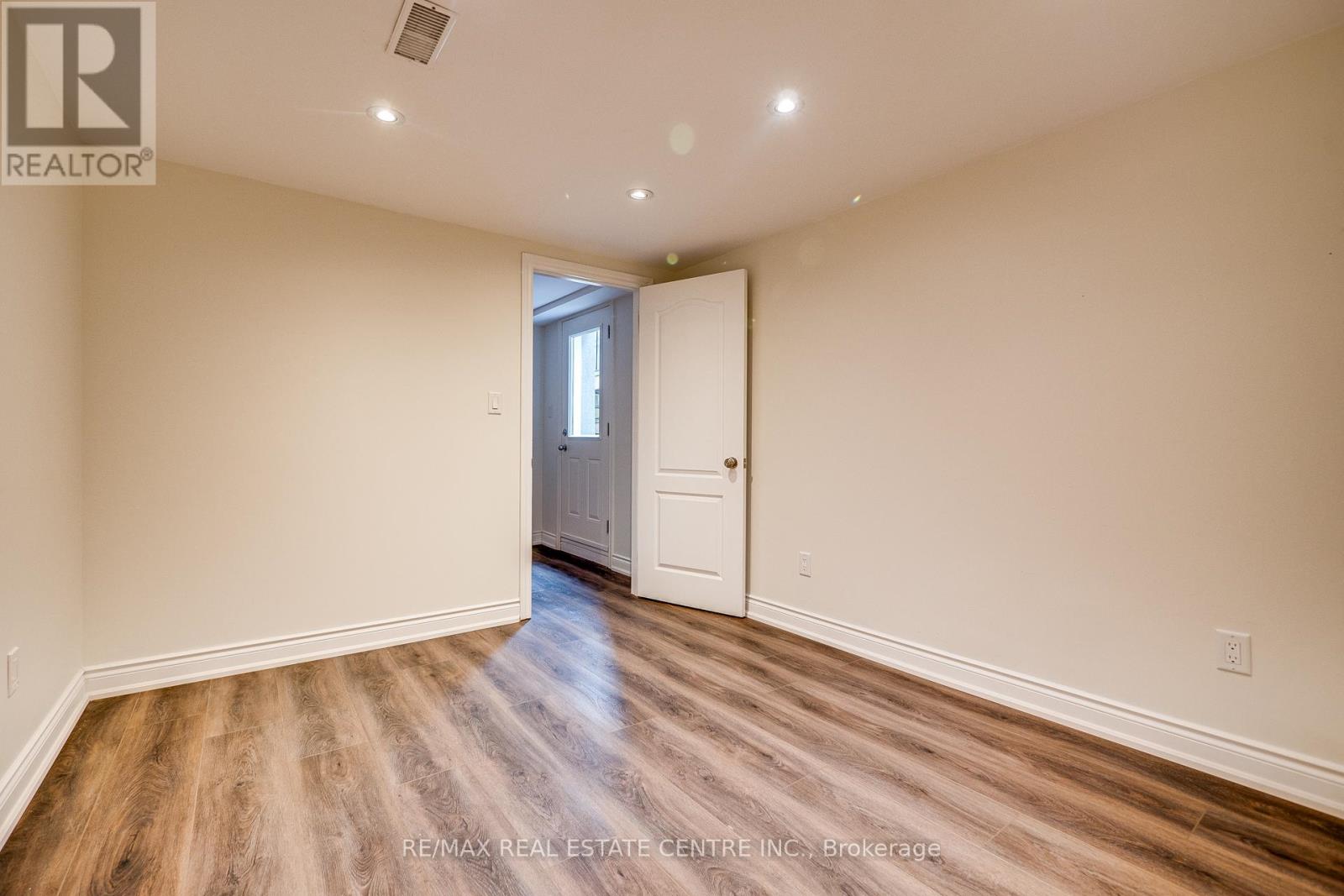1222 Kensington Park Road, Oakville, Ontario  L6H 2G9 - Photo 30 - W13486694