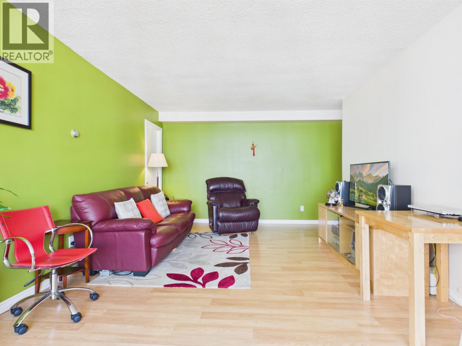 1702 5645 Barker Avenue, Burnaby, British Columbia  V5H 3Z5 - Photo 3 - R3139737
