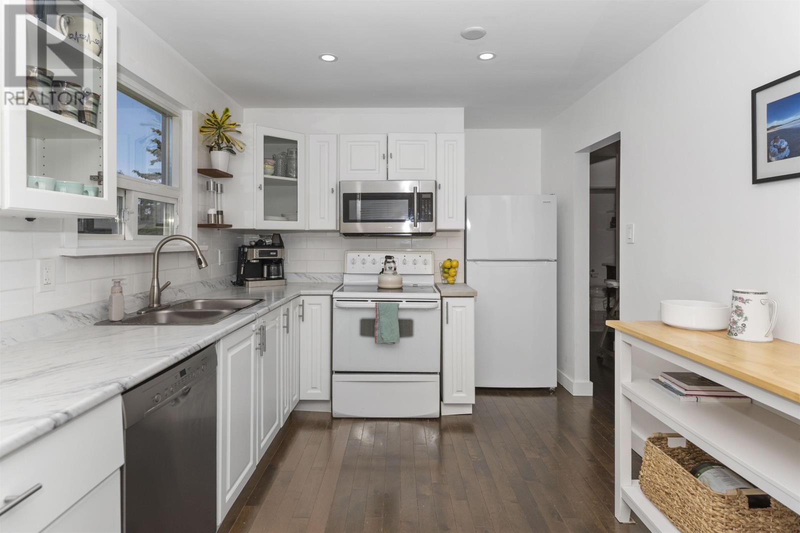 79 Vera Ave, Thunder Bay, Ontario  P7A 6T7 - Photo 10 - TB2601672