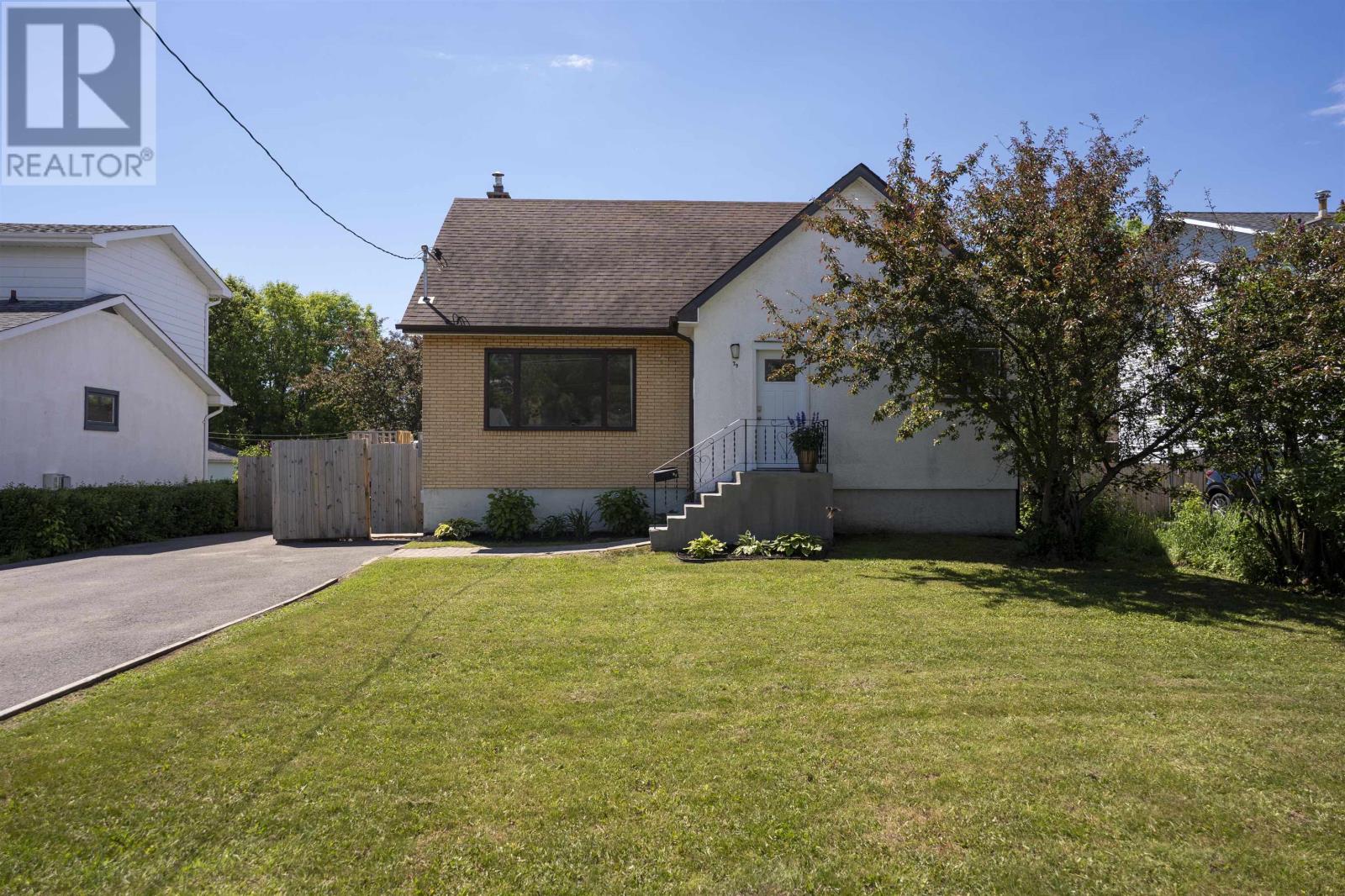 79 Vera Ave, Thunder Bay, Ontario  P7A 6T7 - Photo 3 - TB2601672